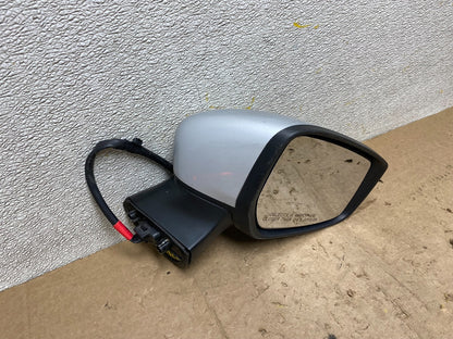 2012 to 2014 Nissan Versa Note Right Passenger RH View Door Mirror OE AB7049 DG7