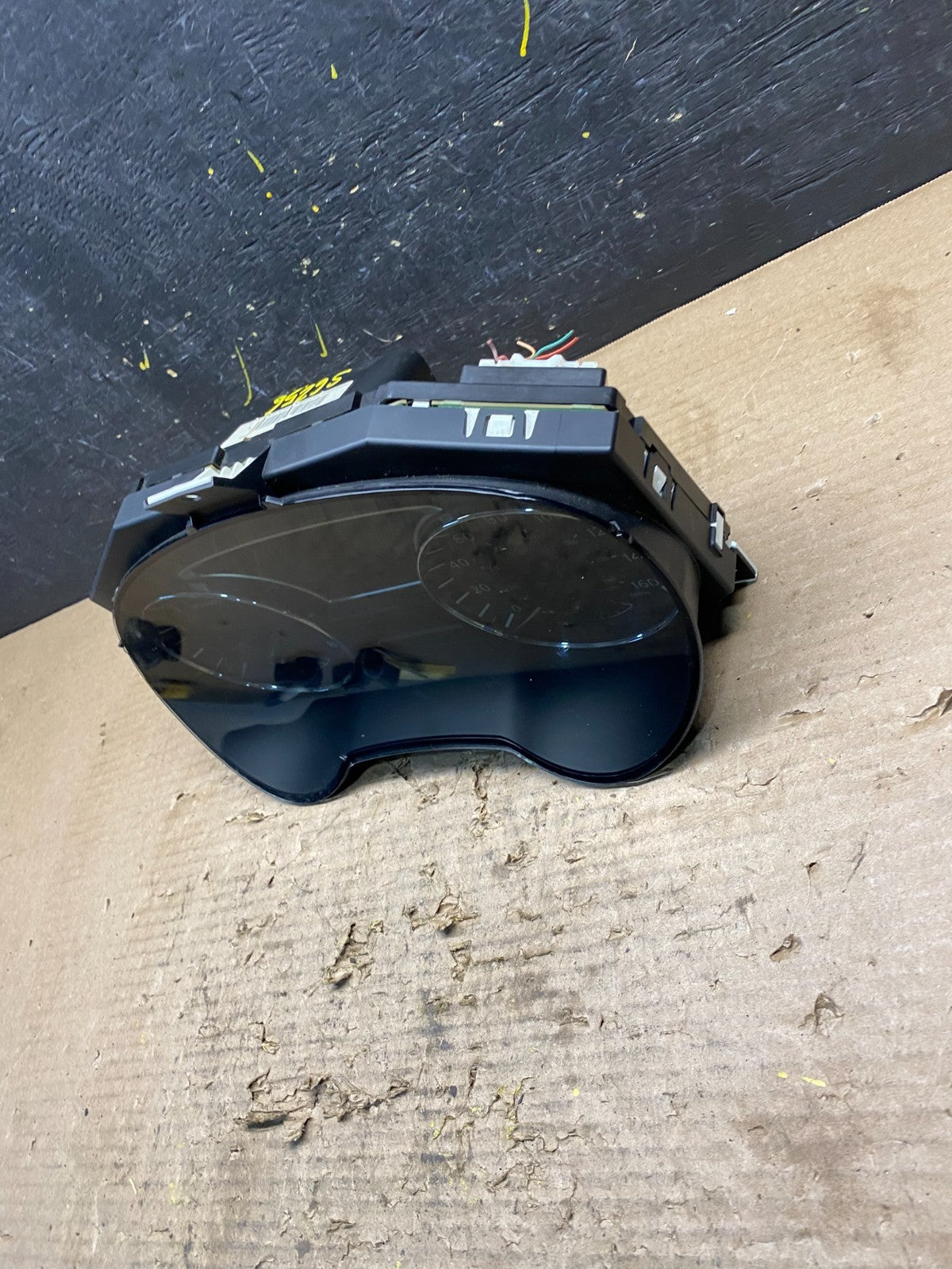 2013 Nissan Pathfinder Speedometer Cluster Gauge OEM S6256 DG1