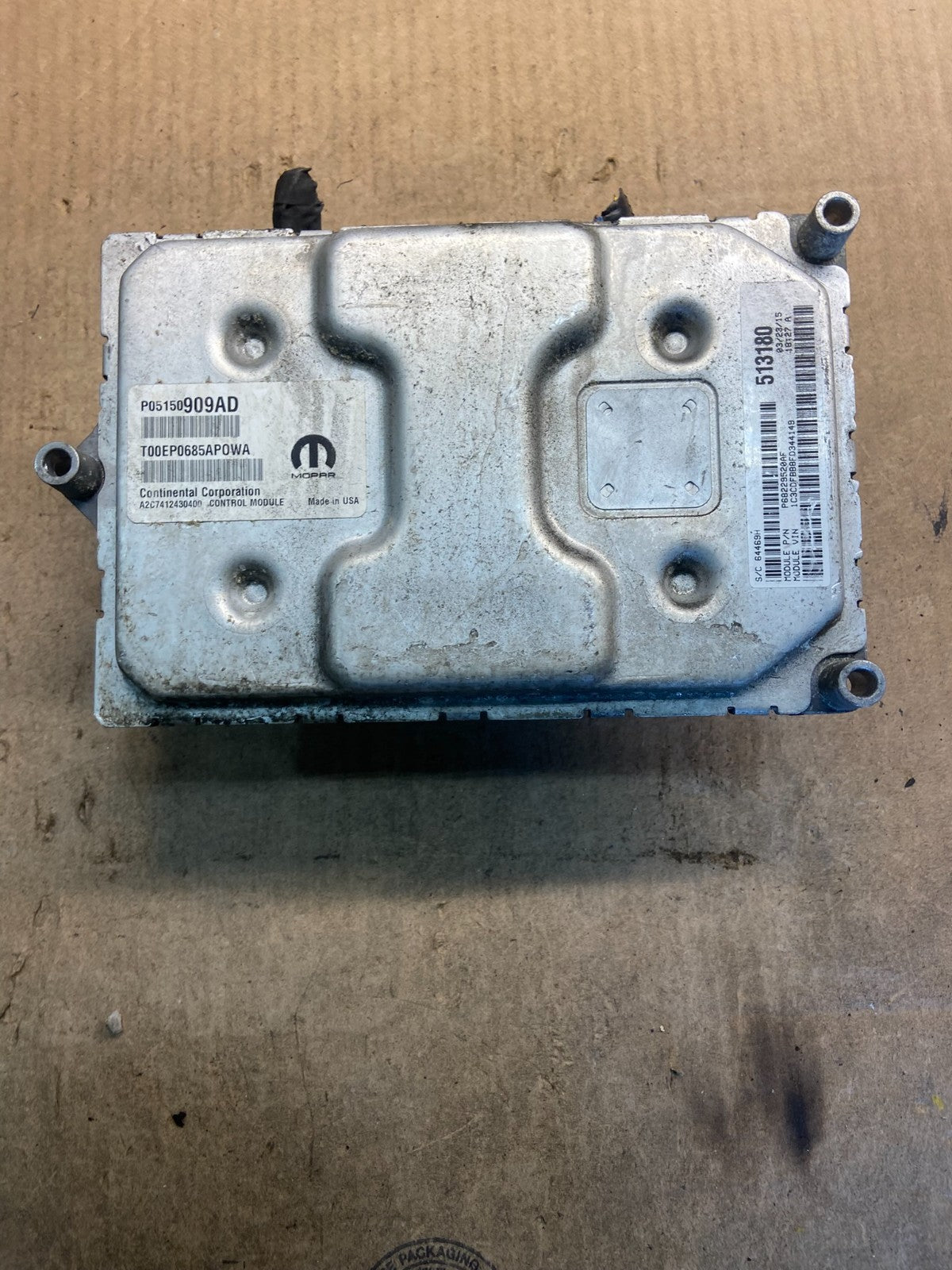2015 Dodge Dart ECU ECM Engine Computer Module OEM  Z8639 DG3