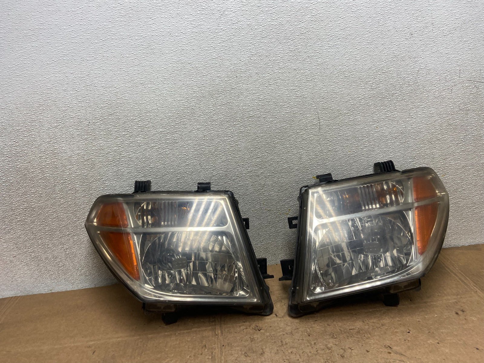 2005 2006 2007 Nissan Pathfinder Halogen Headlights Left+Right Oem Y7034 DW0
