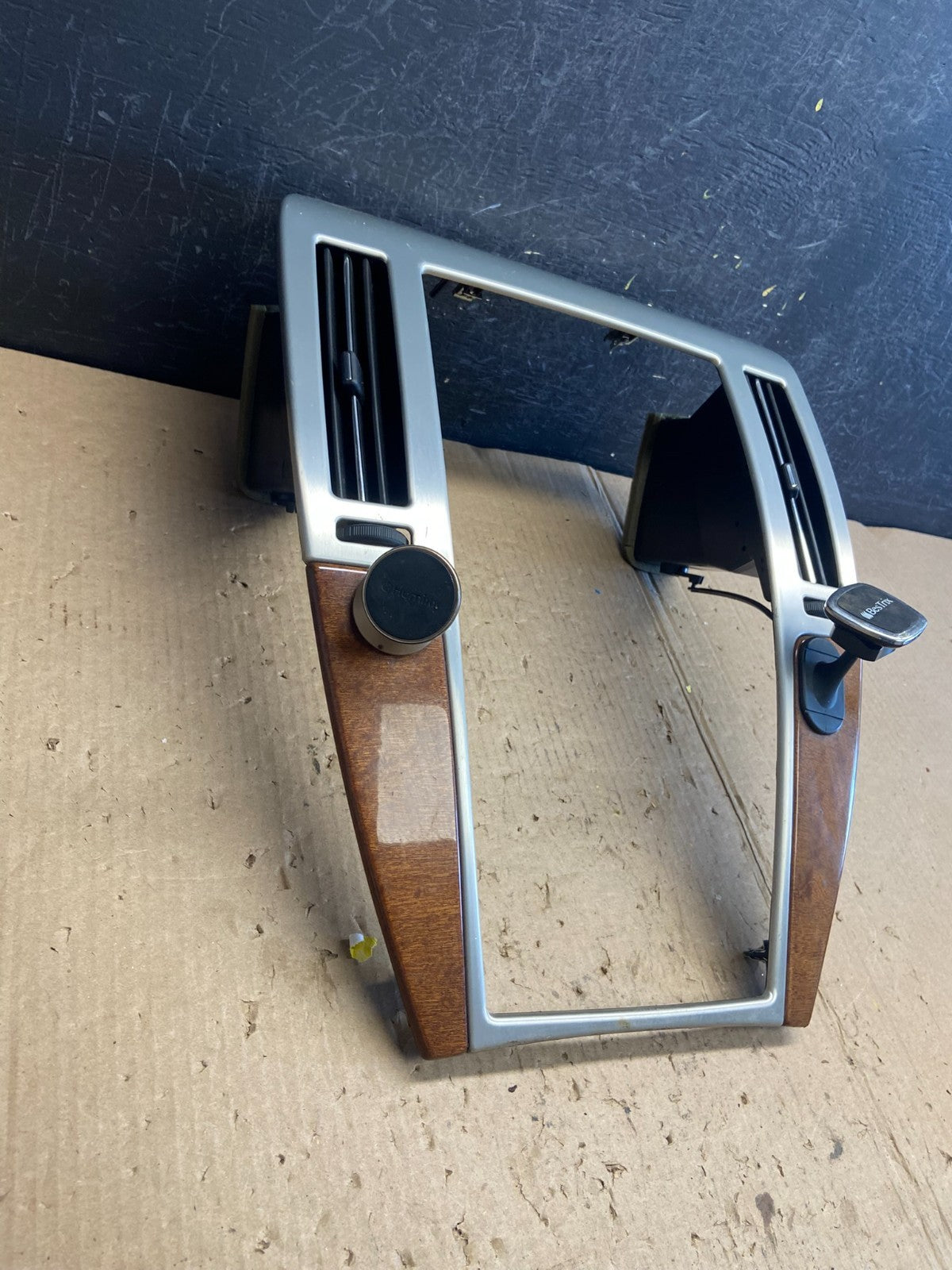 2008-2011 Cadillac STS Center Dash Trim Radio Bezel Vent Wood AE4105 DG4