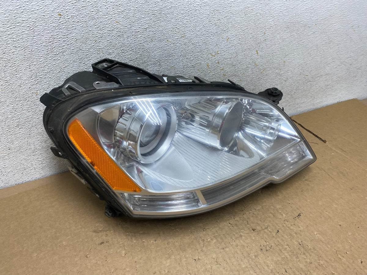 Halogen 2009-2011 Mercedes-Benz ML Class Right Passenger Headlight AI3530 DW2