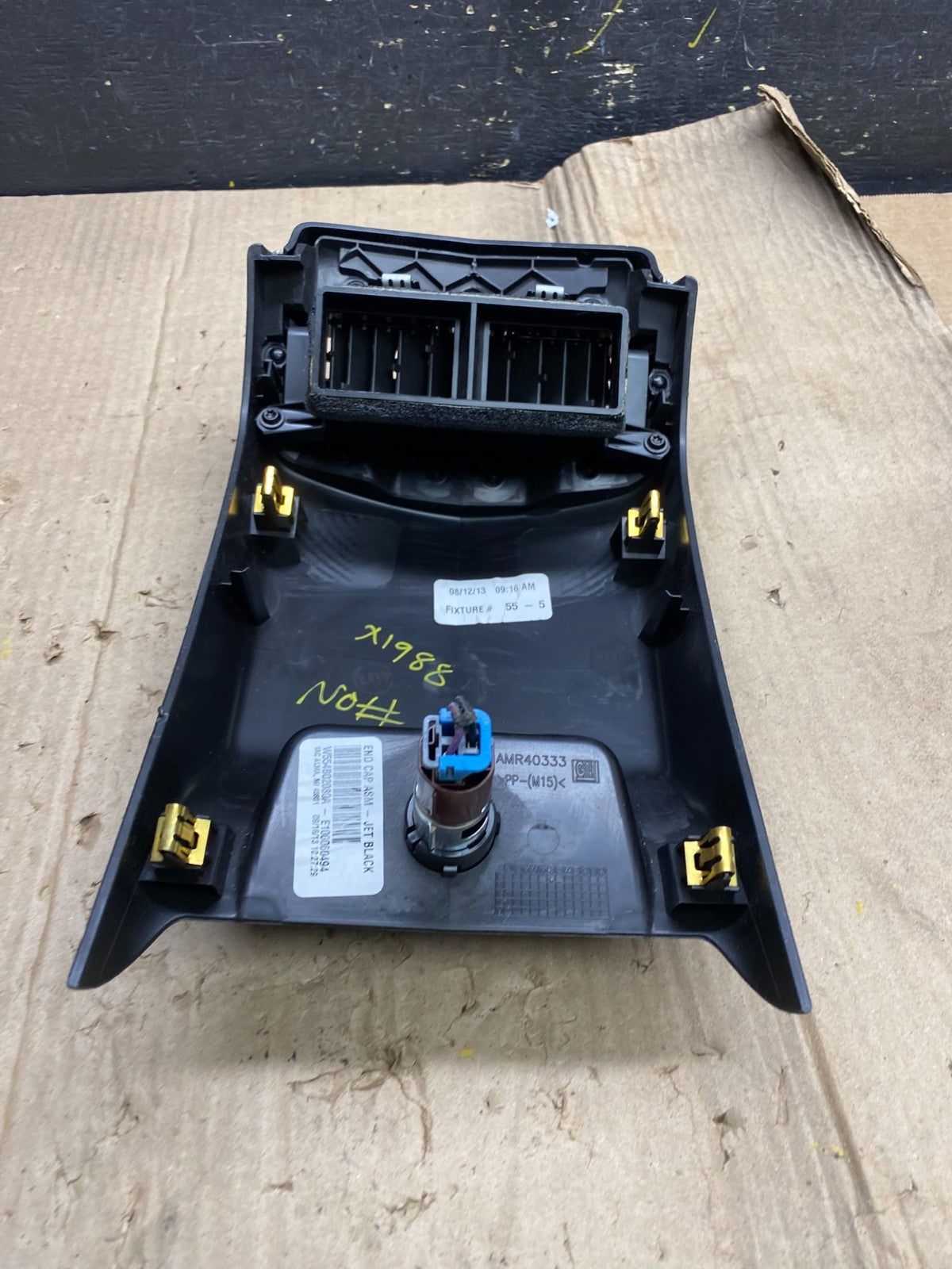 2013 to 2017 Cadillac XTS Rear Center Console Air Vent OEM X1988 DG5