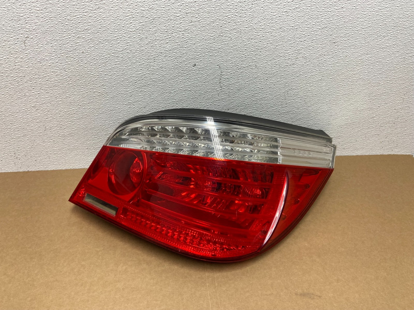 2008 2009 2010 BMW 5 525i 530i Right Passenger Rh Tail Side Light Oem AB9928 DW0