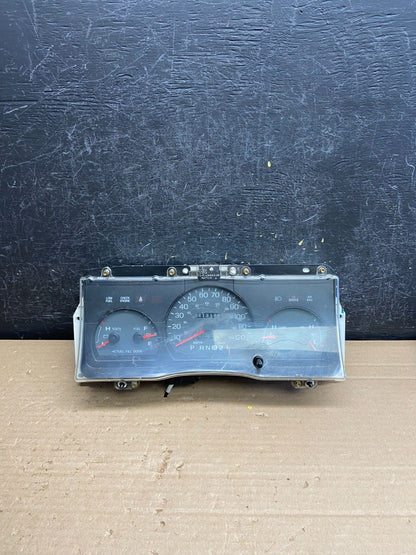 2001 to 2005 Mercury Grand Marquis Speedometer Cluster Gauge AG0291 DG0