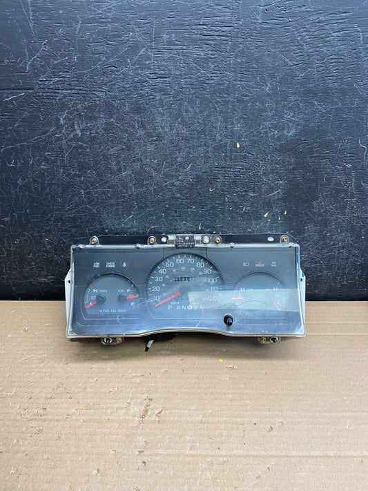 2001 to 2005 Mercury Grand Marquis Speedometer Cluster Gauge AG0291 DG0