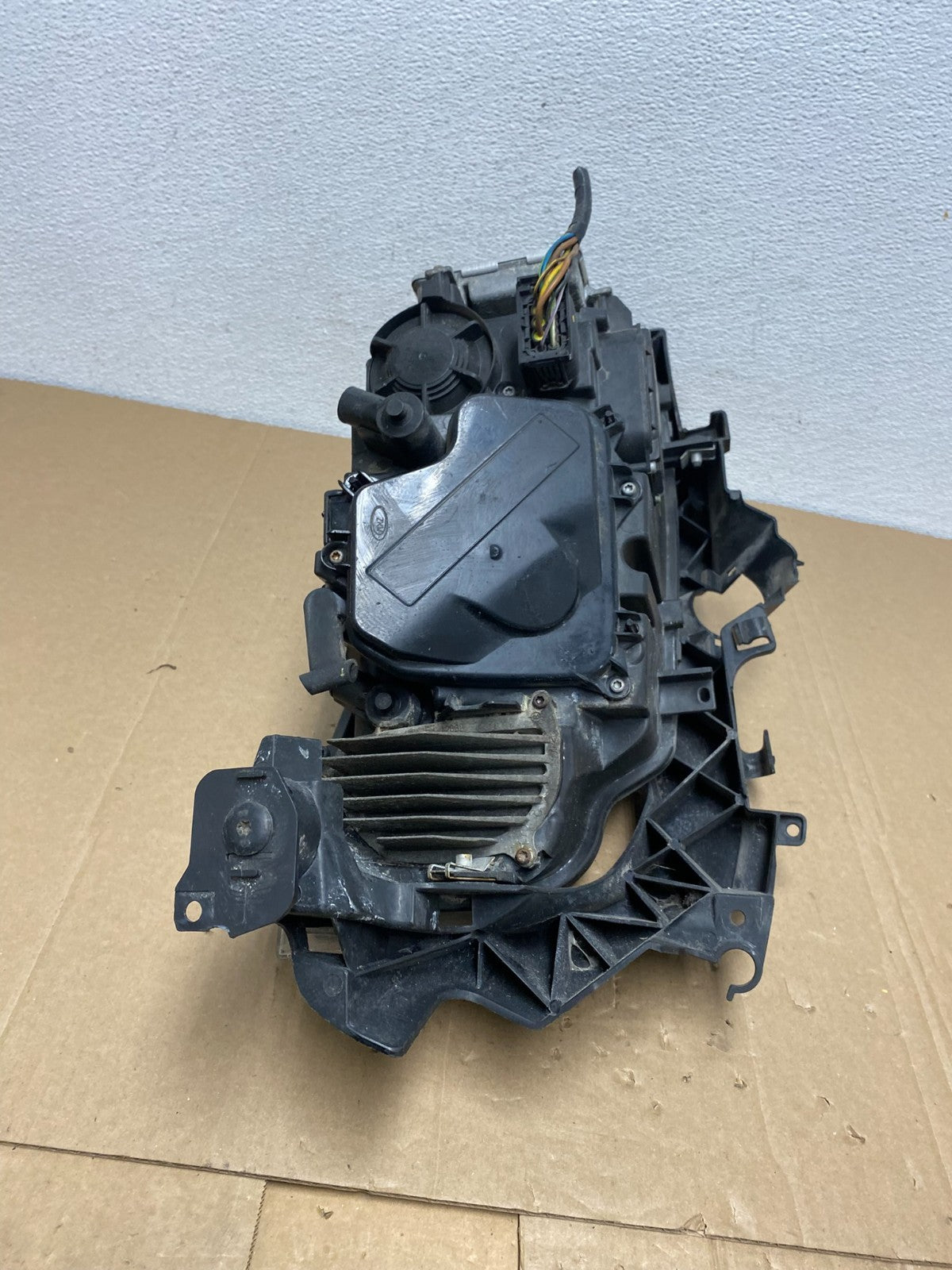 2009-2011 Bmw 3 Series 328i 4/D Sedan Left Driver LH Headlight Xenon AC562312