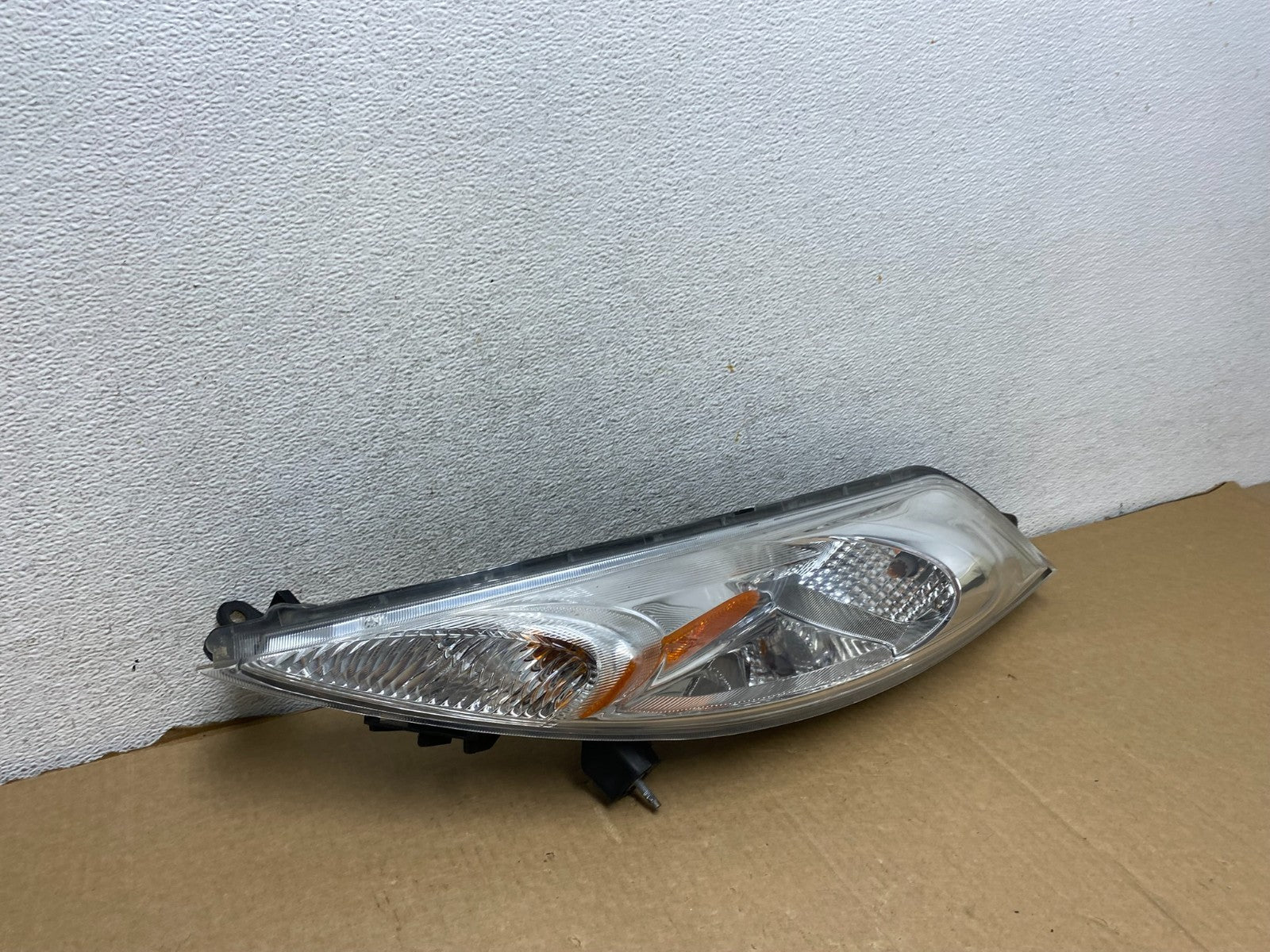 2011-2014 Nissan Juke Turn Signal Headlight Left Driver LH Halogen AG1995 DW2