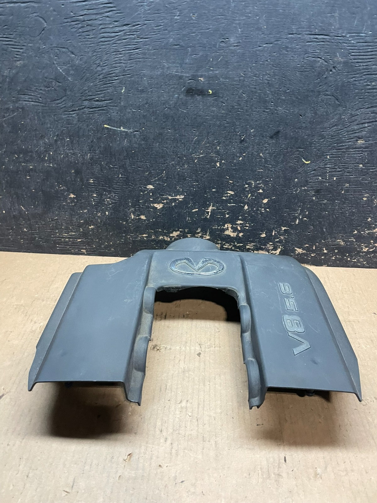 2004 to 2007  Infiniti QX56 Engine Cover Motor Shield Oem aa2328 DG4