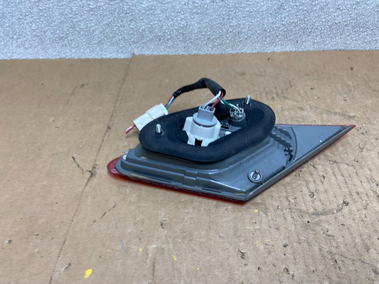 2005-2010 Toyota Avalon Left Driver LH Side Tail Light Inner Oem Z7868 DW4