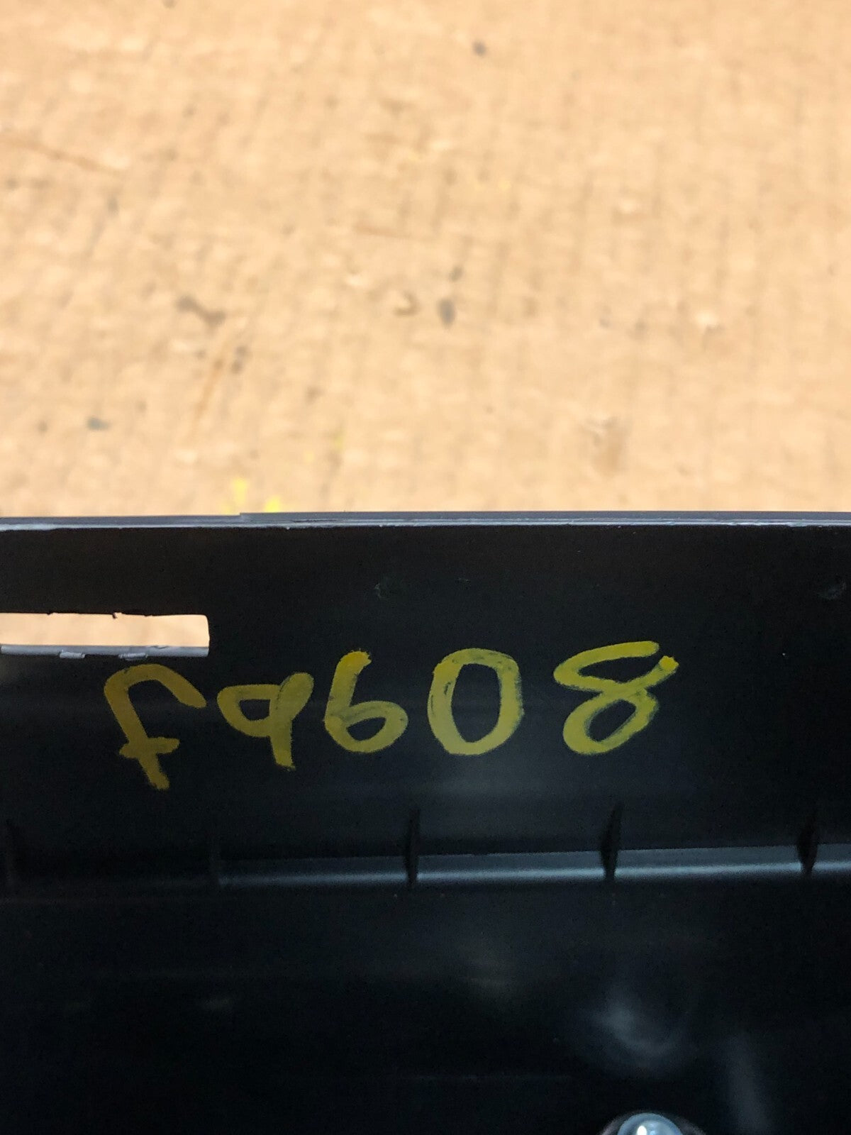 2020 to 2023 Ford Explorer Console Radio Display Screen Air Vents F9608 DG17