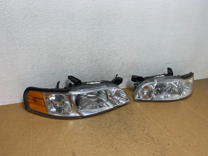 Sedan 2000 2001 Nissan Altima Headlights Left+Right AD9323 DW2