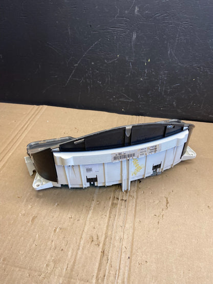 2006 - 2007 Saturn Vue Speedometer Cluster Gauge Oem AB8892 DG3