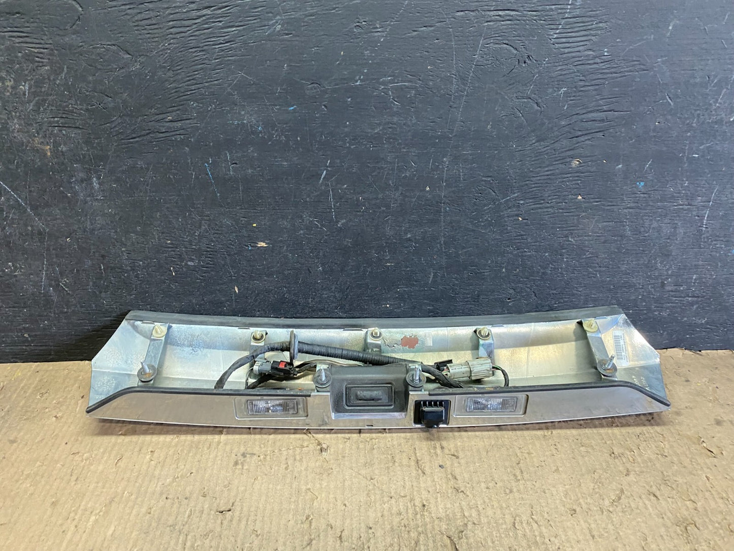 2011-2015 GMC Terrain Tailgate Liftgate Molding Chrome With Camera  J1353 DG3