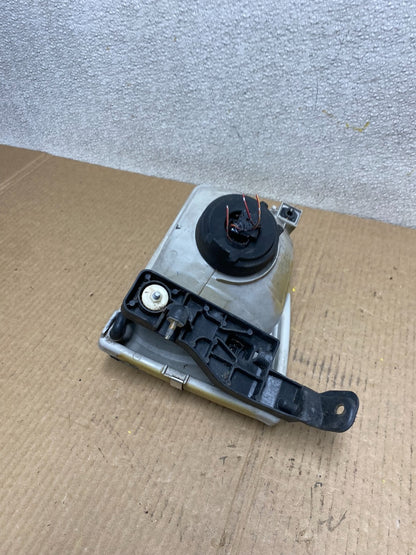 2001 2002 2003 Toyota Sienna Right Passenger Rh Side Headlight Halogen W3834 DW7