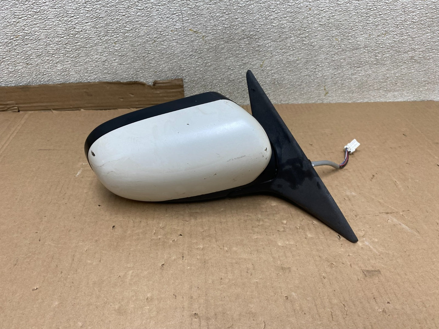 2005-2009 Subaru Legacy Outback Right Passneger Side Door Mirror u8410 DG0