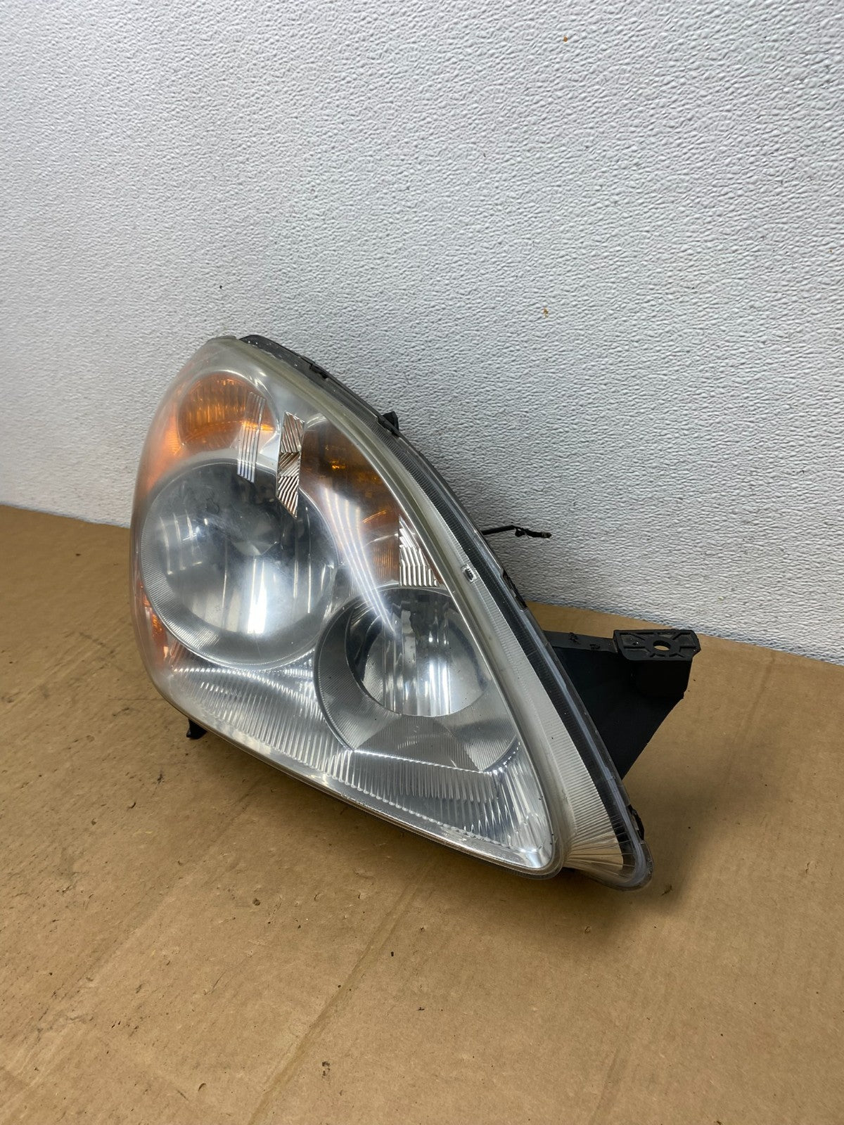 2005 -2006 Honda Crv Cr-v Halogen Headlight Right Passenger Rh AC8600 DW1