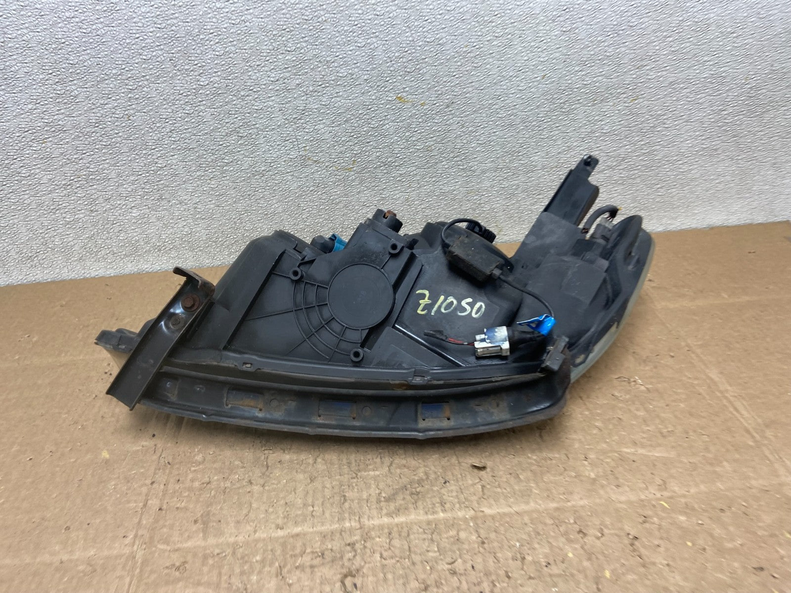 2004 2005 Honda Civic Sedan Headlight Halogen Right Passenger Rh Z1050 DW7