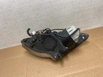 2004 2005 2006 Nissan Maxima Right Passenger Side Headlight Halogen Y8404 DW8