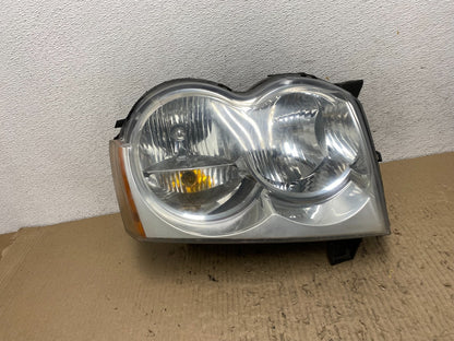 2005-2007 Jeep Grand Cherokee Right Passenger RH Halogen Headlight AF7194 DW0