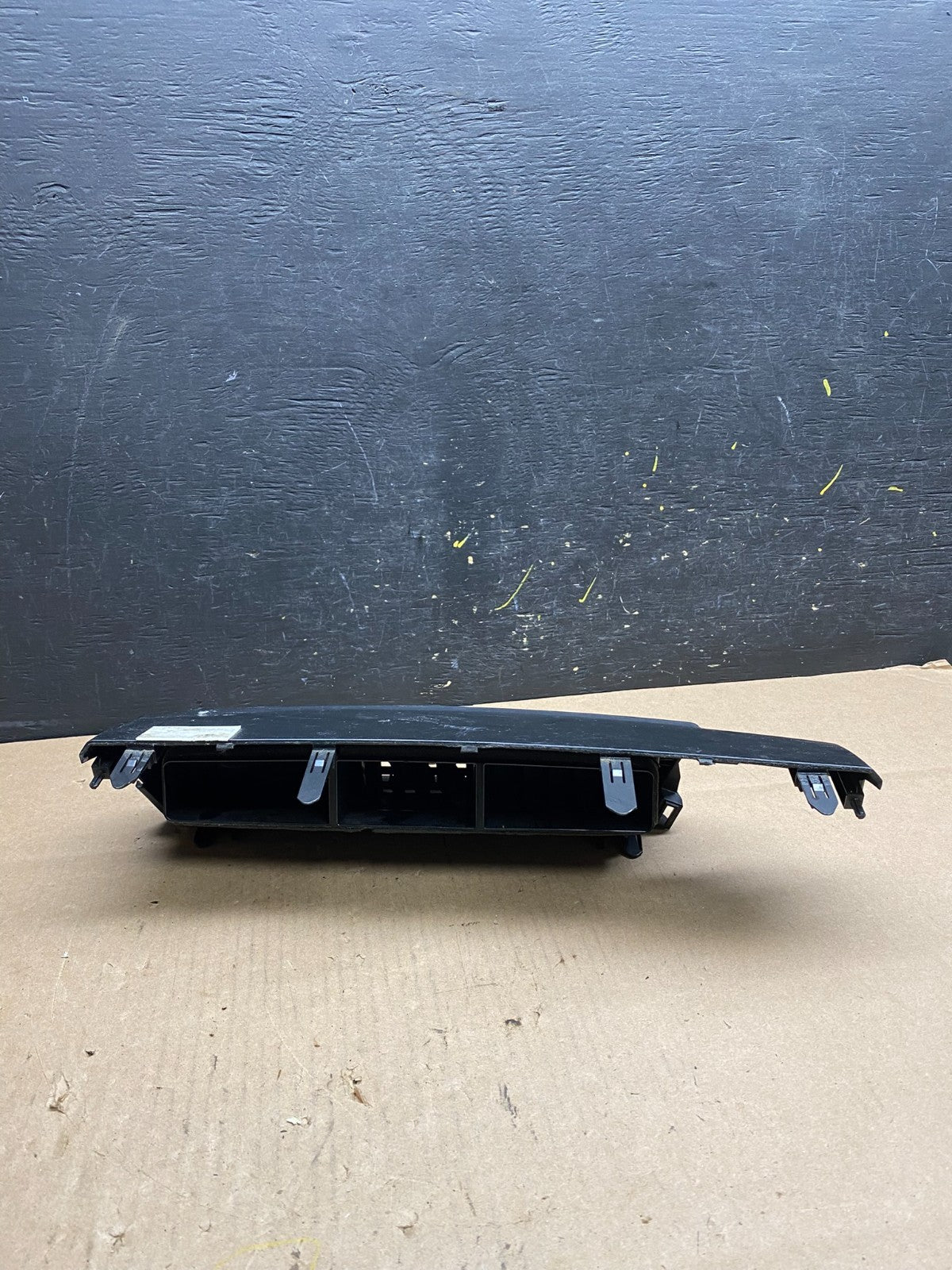 2012 2013 2014 Toyota Prius V Center Dash A/C Air Vents With Trim T4517 DG3