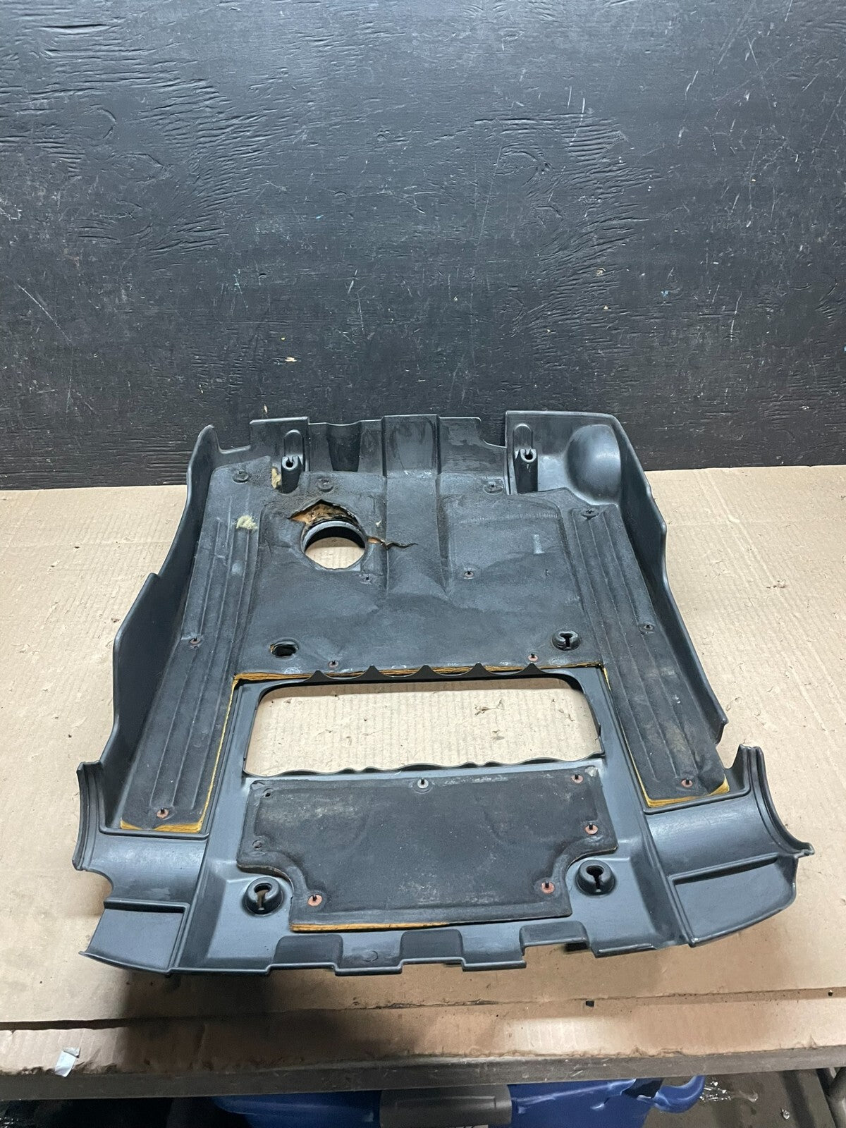 2001 to 2005 Hyundai XG350 V6 Engine Motor Cover i7713 PS4