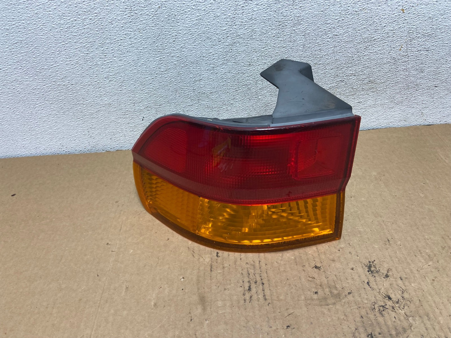 2002 2003 2004 Honda Odyssey Left Driver LH Side Tail Light AG2137 LK0