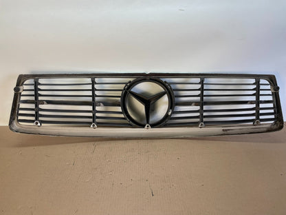1972 to 1989 Mercedes r107 380sl 450sl 560sl Front Radiator Grille Grill AI42113