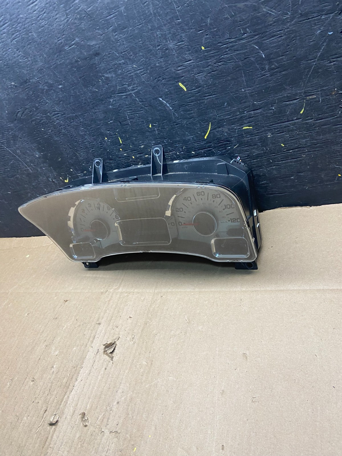 2007 to 2014 Ford Expedition Speedometer Cluster Gauge 7l1t-10849-rb t19211