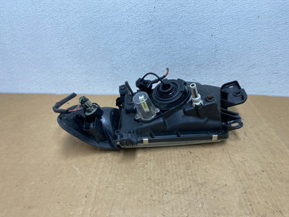 1999 to 2000 Subaru Forester Right Passenger Side Headlight Halogen Oe AD1323 DG5