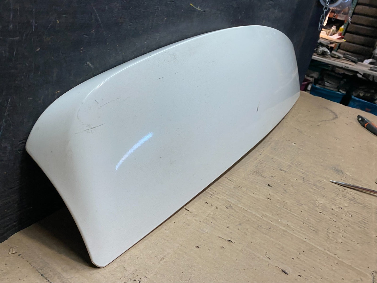 2011 to 2016 Chrysler Town & Country Rear Back Wing Spoiler u6467 DG2