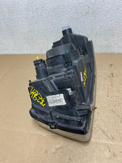2002-2003 Land Rover Freelander Right Passenger Rh Halogen Headlight OE n2341 DG12