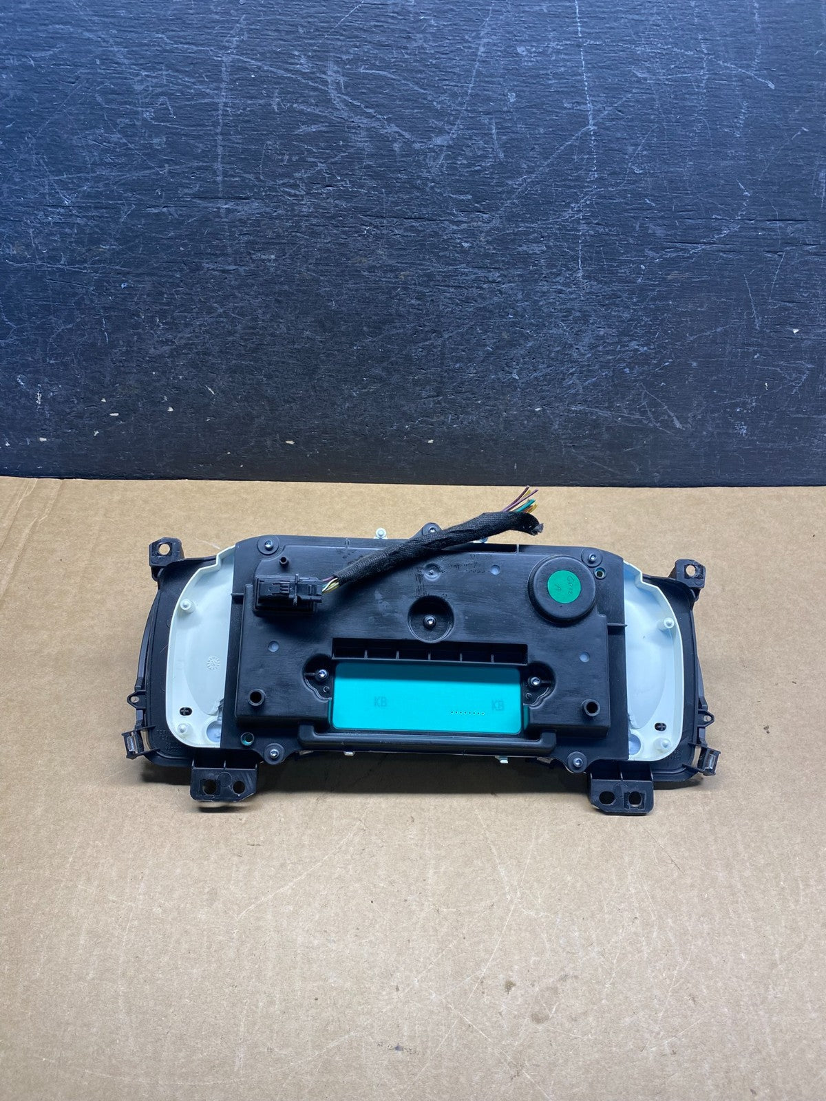 2008 to 2012 GMC Canyon Instrument Cluster Speedometer AH6965 DG4