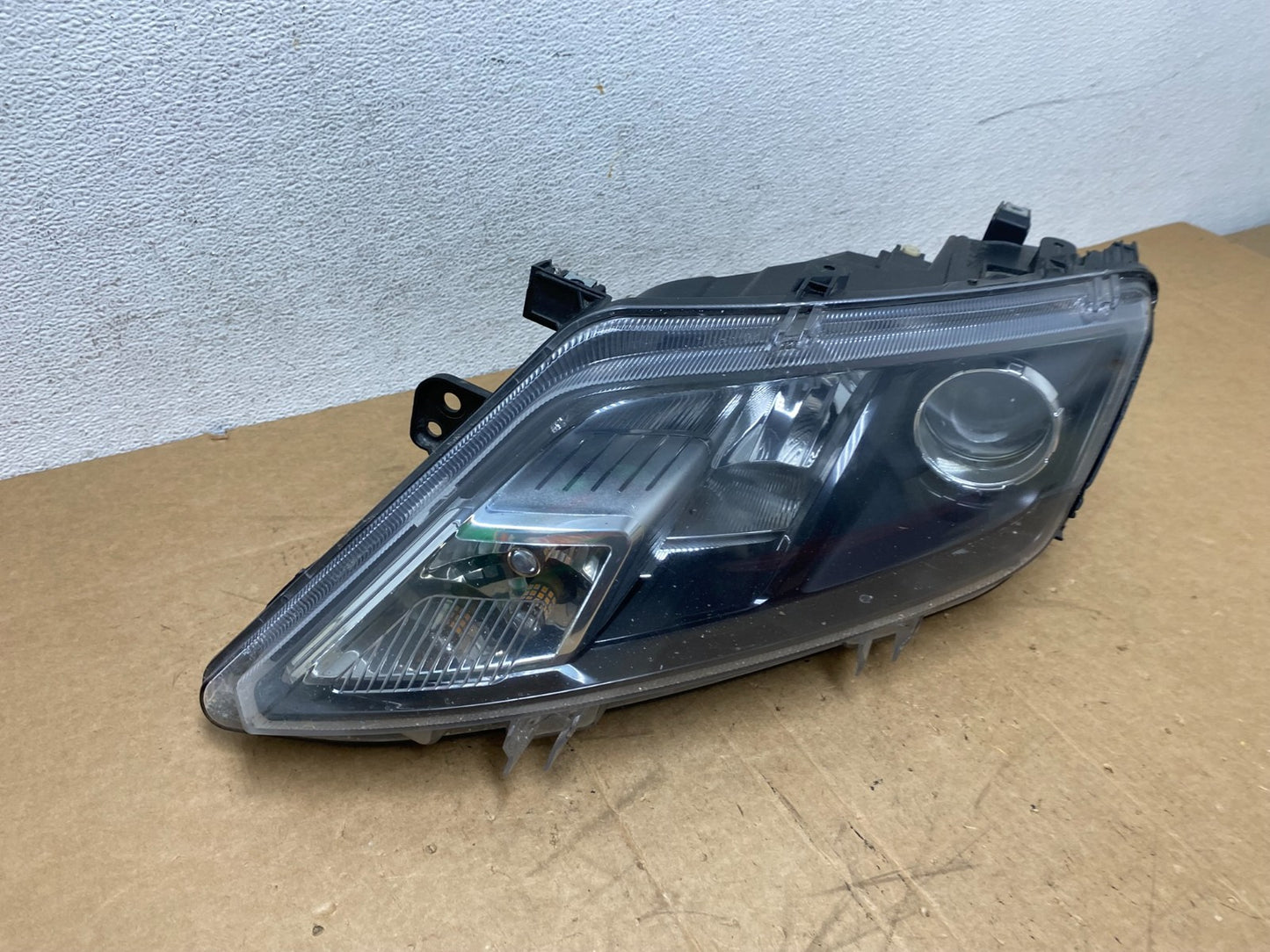 2010 2011 2012 Ford Fusion Left Driver LH Side Headlight Halogen DEPO AD6292 DW2