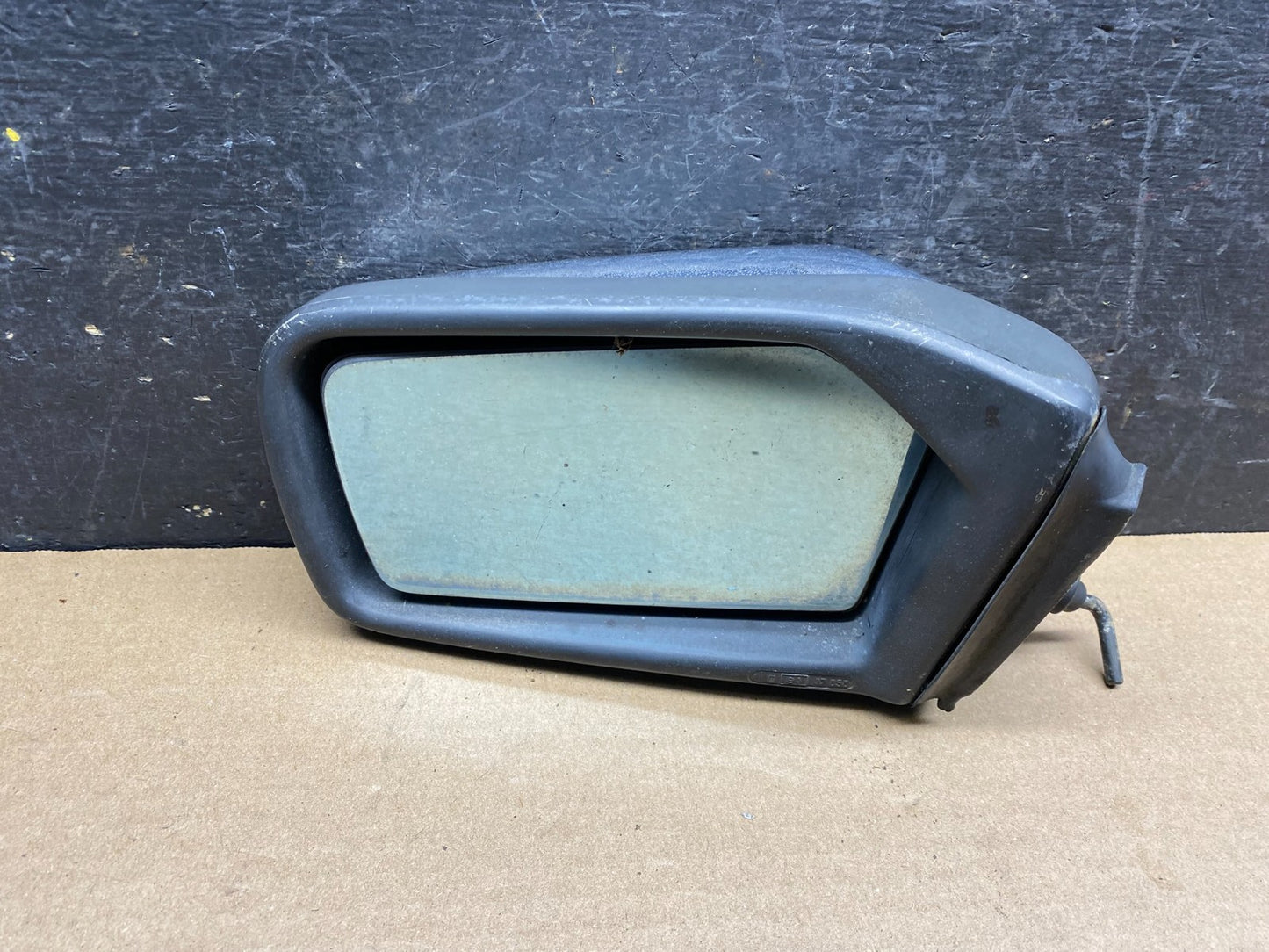 1977 to 1985 Mercedes Benz W123 240D 300D 300TD Left Driver Door Mirror r4429 DG1
