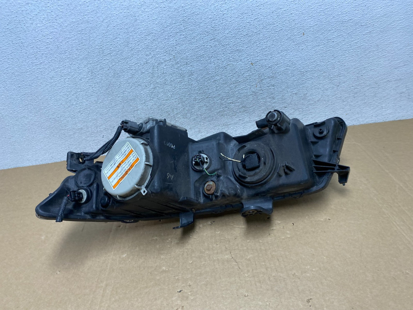 2004 to 2006 Acura TSX Right Passenger RH Side Xenon HID Headlight AF9946 DW5