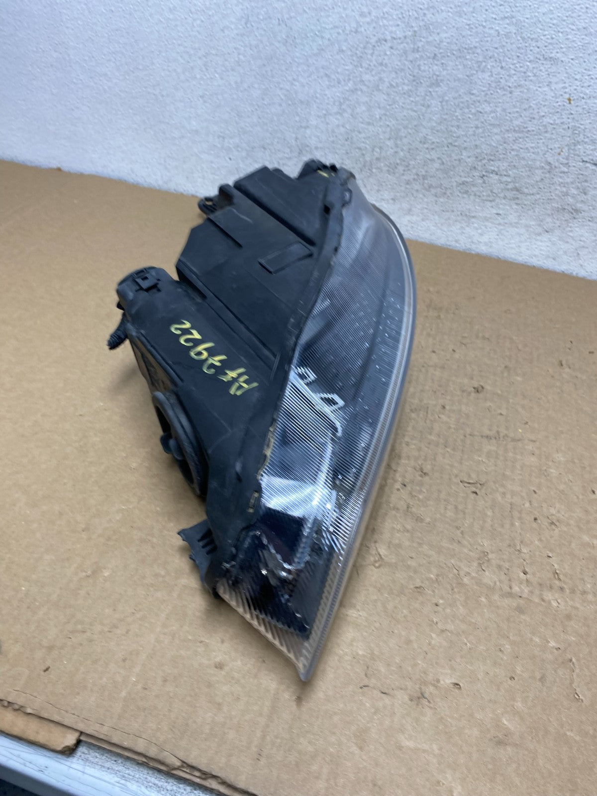 2015-2017 Ford Focus Right Passenger Rh Side Halogen Headlight AF7922 DW11