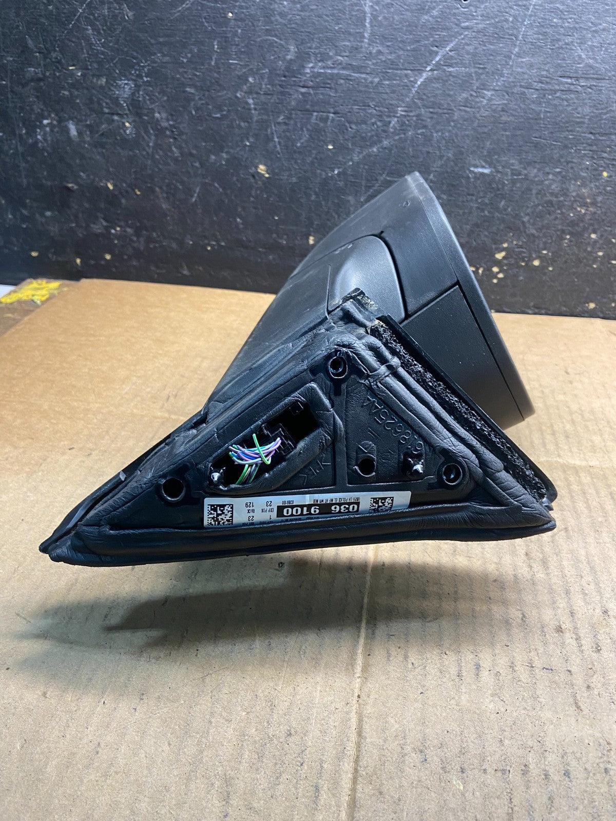 2020 to 2023 Ford Explorer Left Driver LH Side View Door Mirror OEM Y3908 DG4