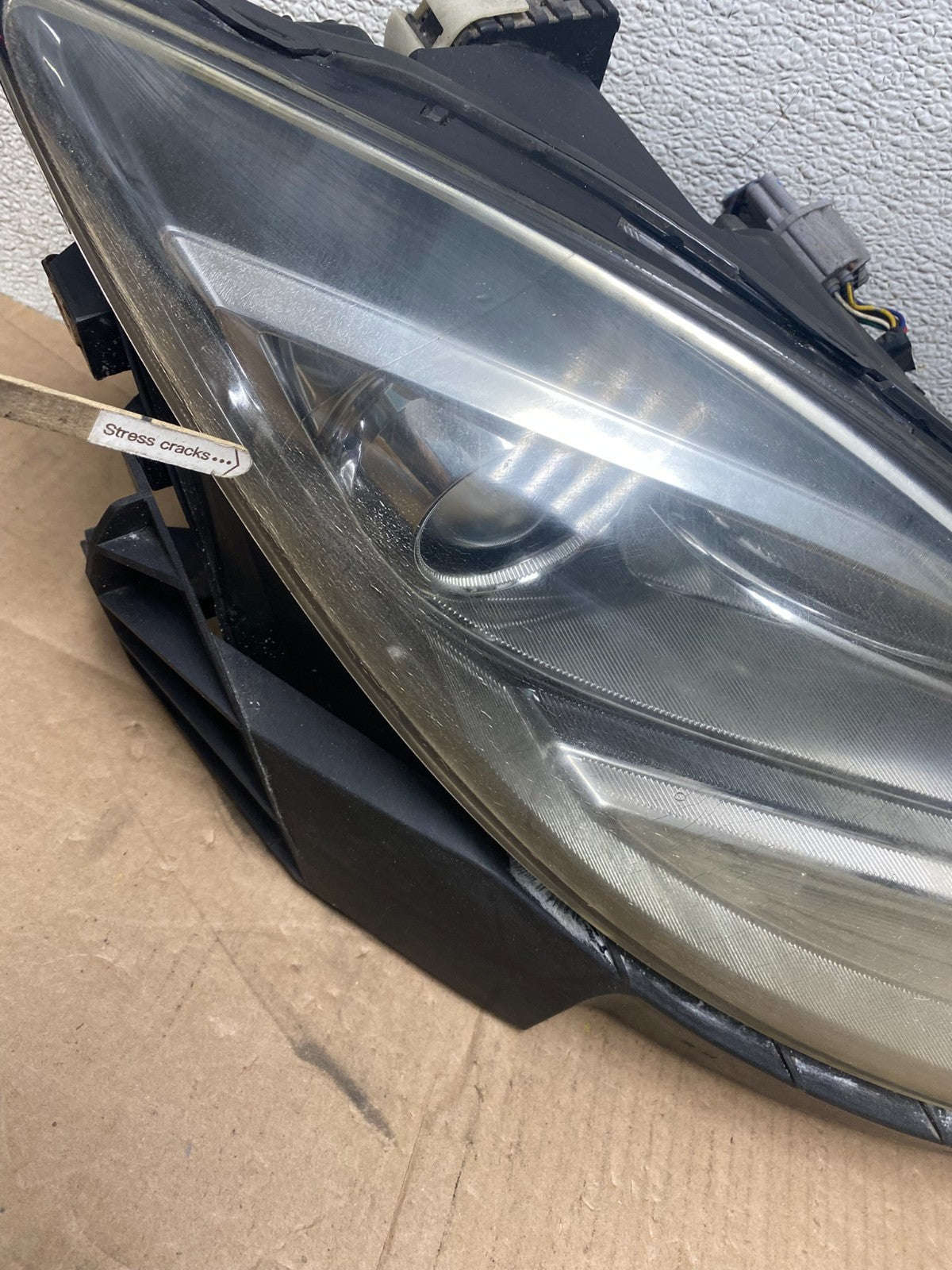 2009 - 2010 Mazda 6 Right Passenger Side Xenon Headlight Oem R6905 DW4