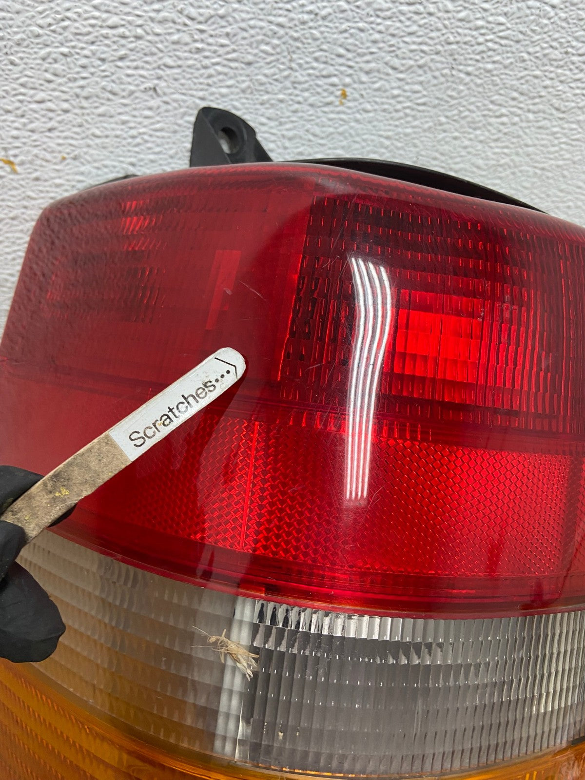 1993-1998 Jeep Grand Cherokee ZJ Left Driver Side Tail Light AD7712 LK3