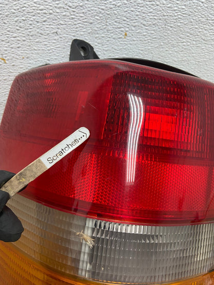 1993-1998 Jeep Grand Cherokee ZJ Left Driver Side Tail Light AD7712 LK3