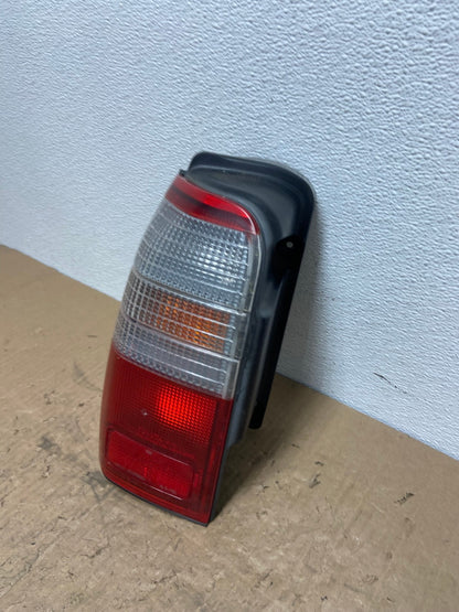 1996 to 2000 Toyota 4Runner Left Driver LH Side Tail Light OEM AC0325 LK1