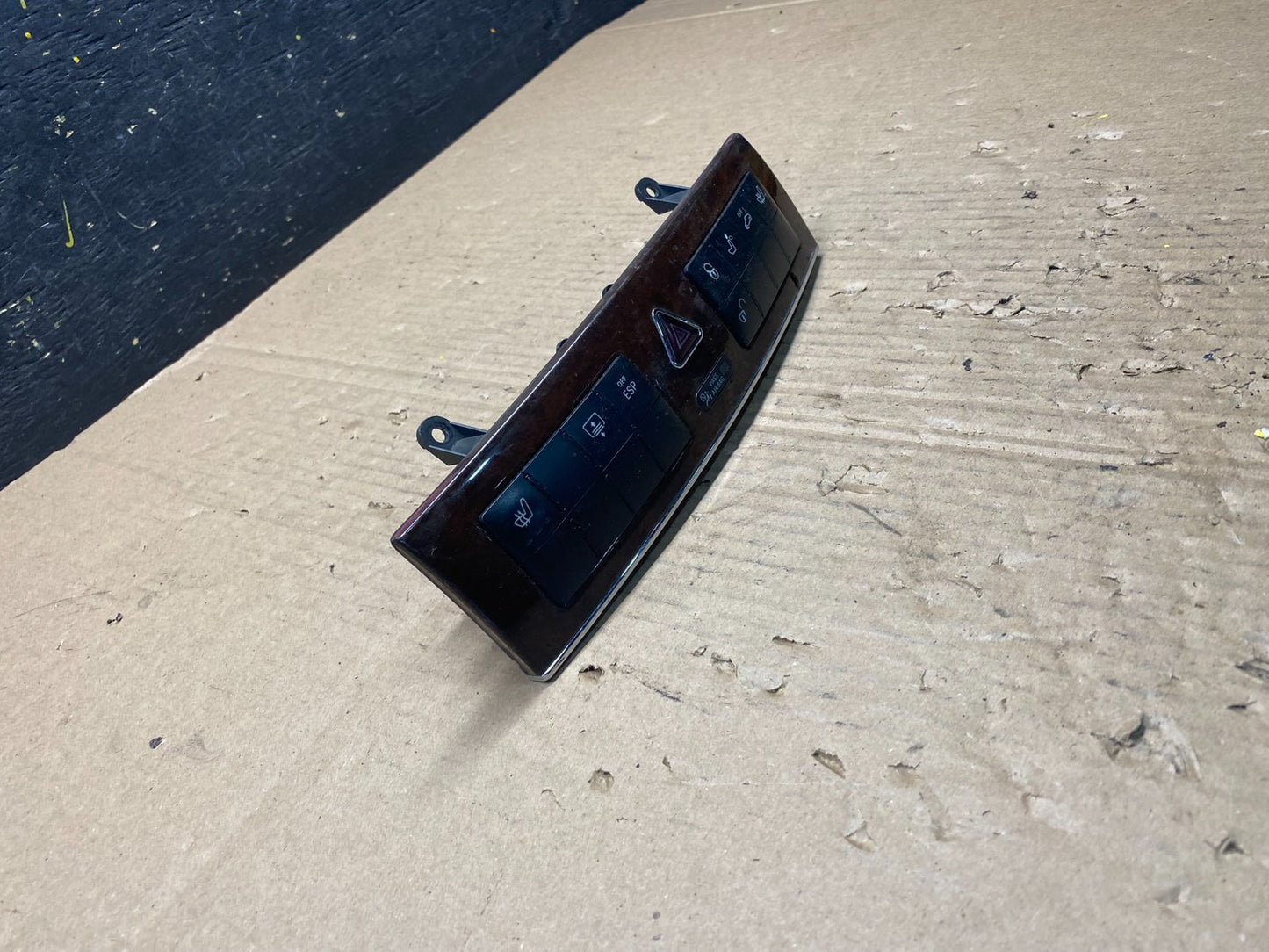 2005-2009 Mercedes W209 CLK350 CLK550 Door Lock ESP Hazard Control t1443 DG1