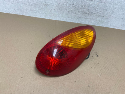 2001 to 2005 Chrysler PT Cruiser Right Passenger Tail Light AE6935 LK2