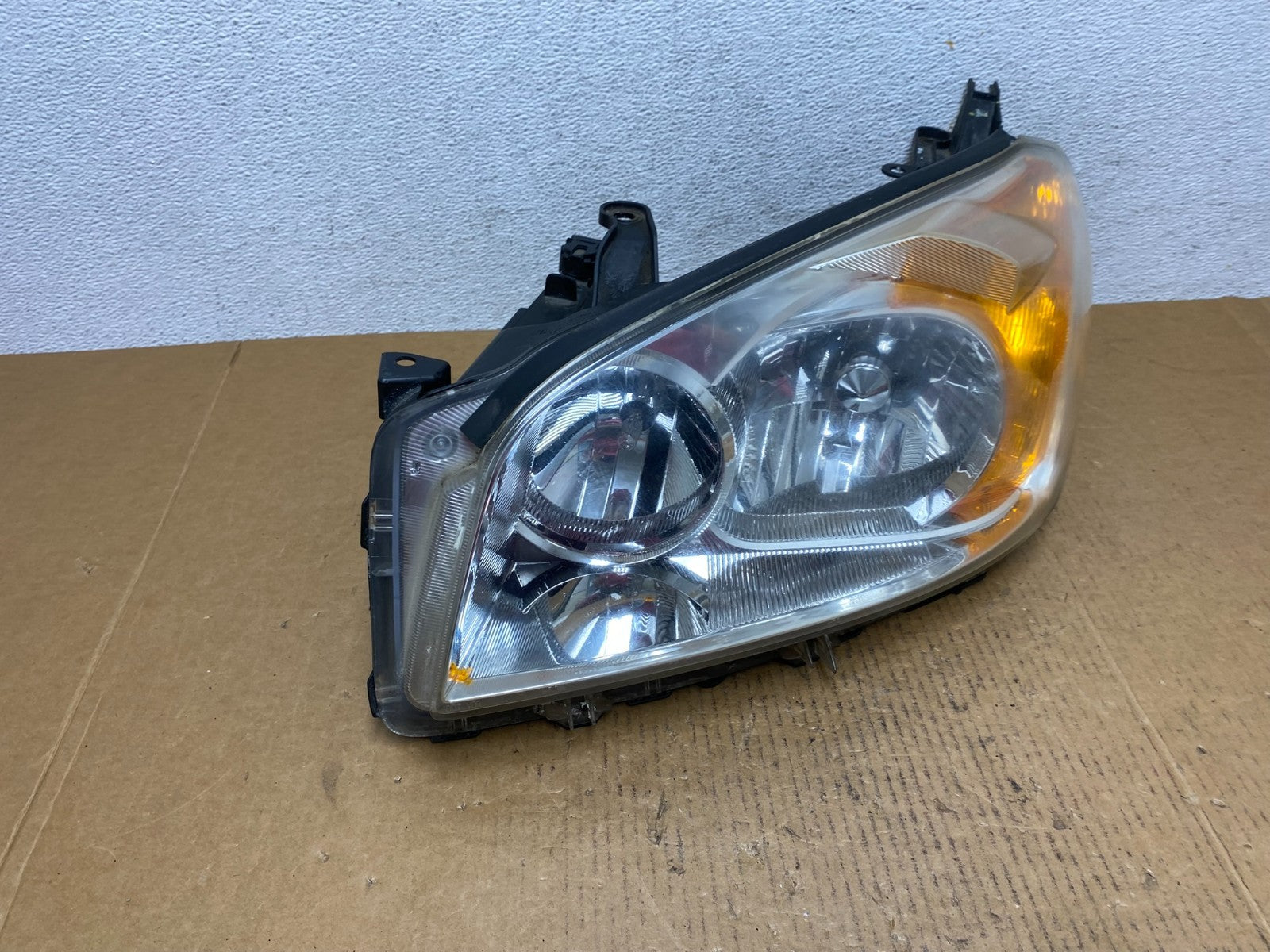 2009 - 2012 Toyota Rav4 Left Driver LH Side Headlight Halogen AE0422 DW2