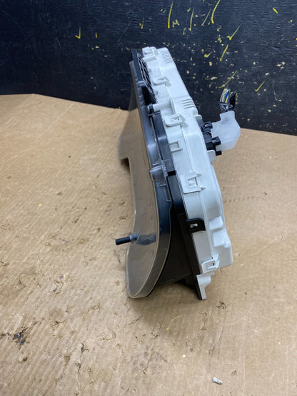 2017 2018 2019 Ford E350 VAN Gauge Speedometer Cluster OEM Z4388 DG2