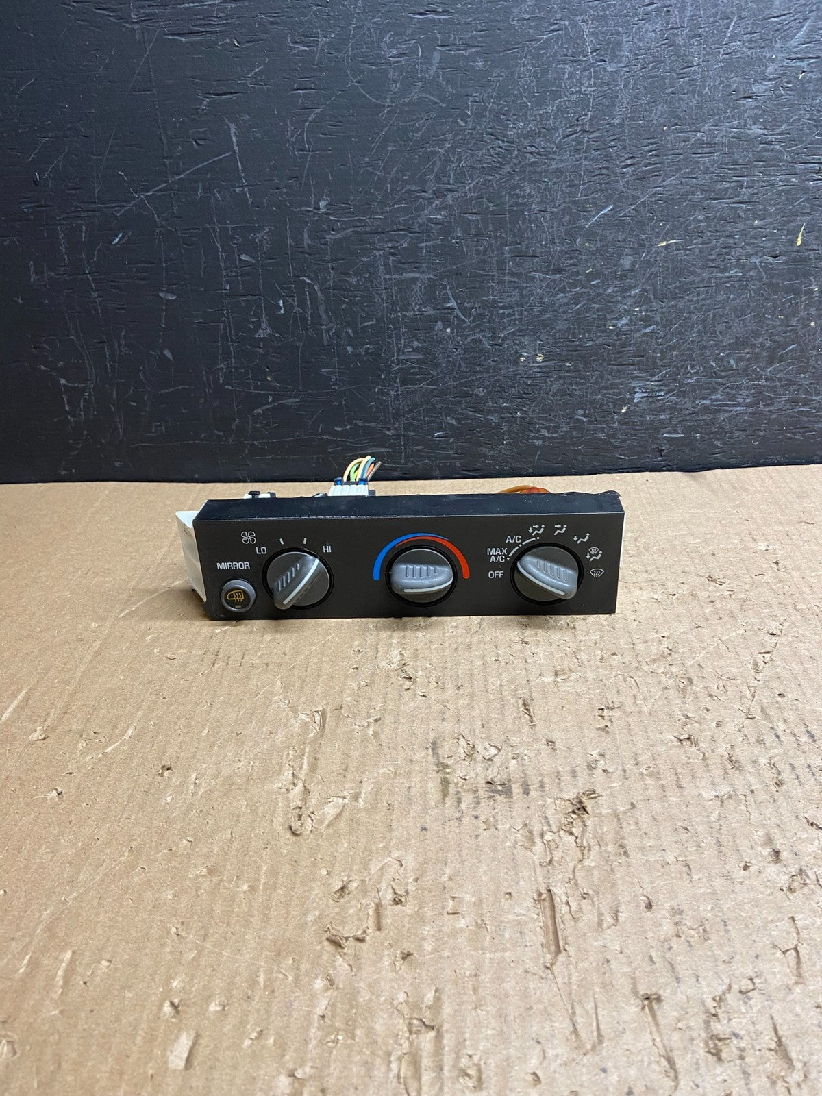 2001 - 2007 GMC Chevrolet Express 1500 Climate Control A/C AE4510 DG0