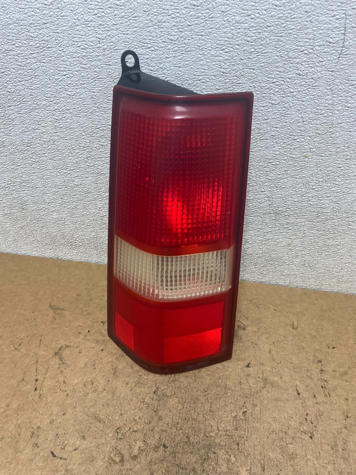 2003 to 2017 Chevrolet Express 1500 Left Driver Side Tail Light Oem T1055 DW0