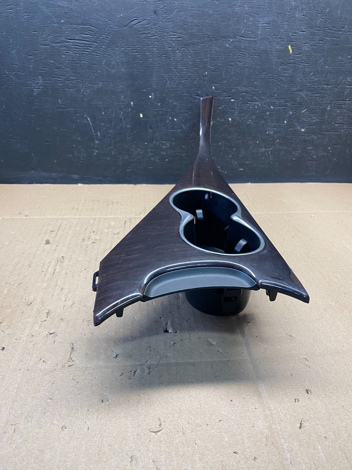 2014 to 2016 Infiniti Q50 Front Center Console Cup Holder Bezel Trim L8939 DG3