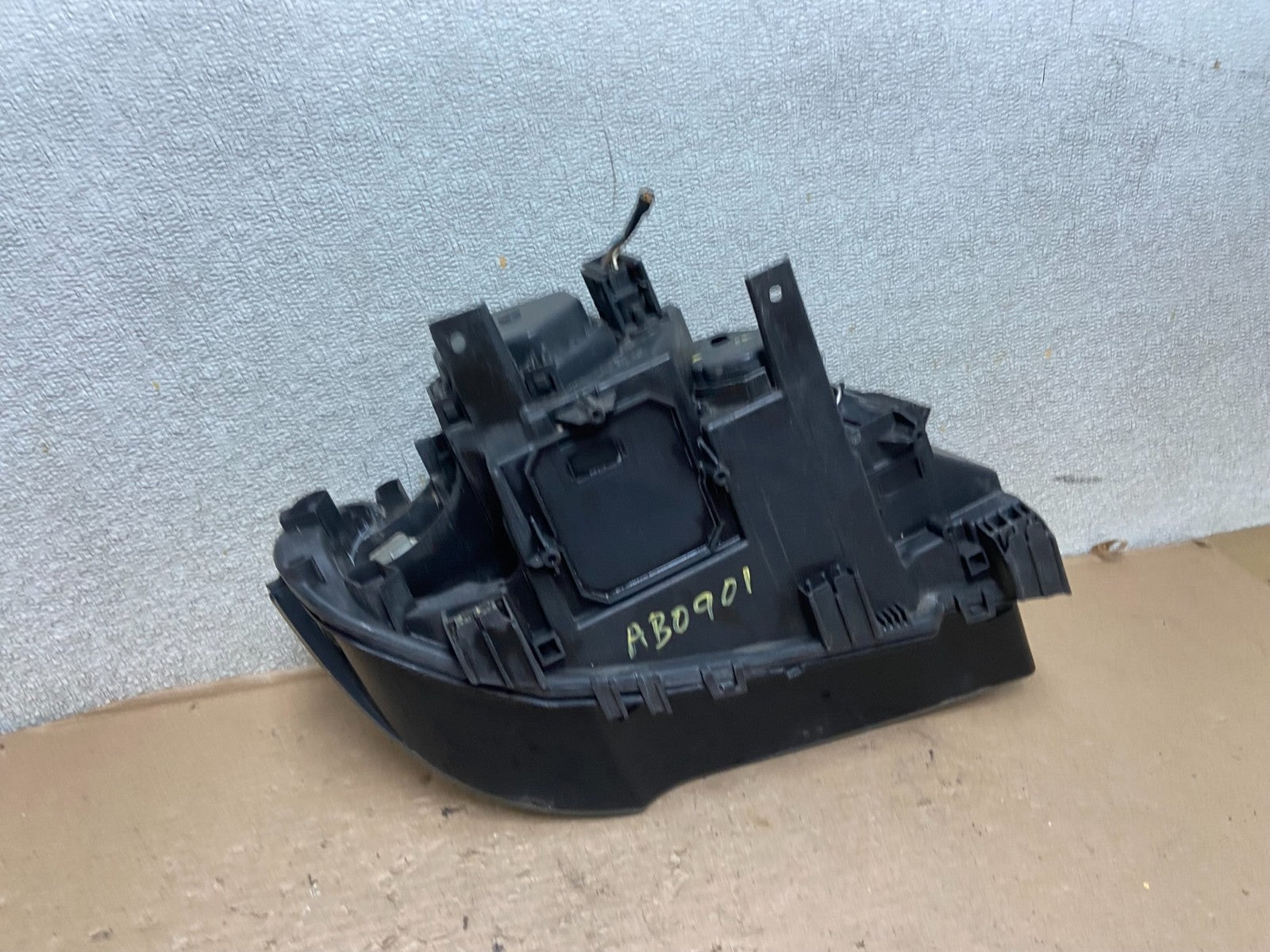 2004 2005 2006 BMW X3 Left Driver LH Side Headlight Halogen Oem AB0901 DW7